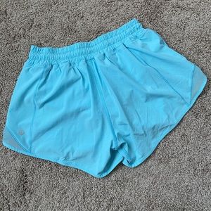 Lululemon Hottie Tottie Short (Baby Blue) Size 4
